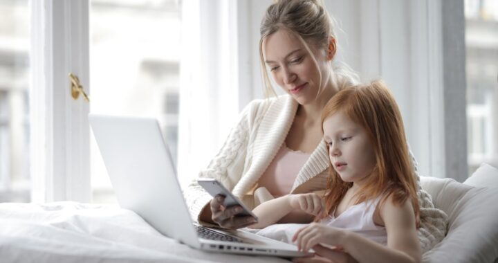How Momfluencer-AI Grift Turns Coparenting Prompts into Income